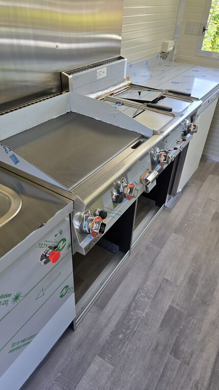 Realizzazione Tecno's · autonegozio o food trailer su misura (foto 027)