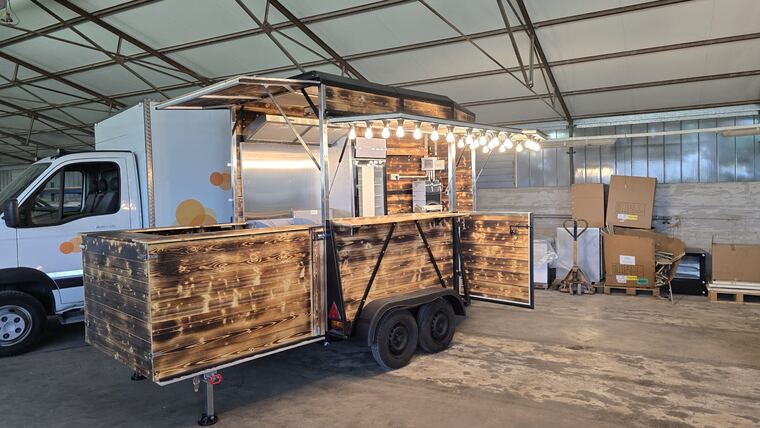Realizzazione Tecno's · autonegozio o food trailer su misura (foto 036)
