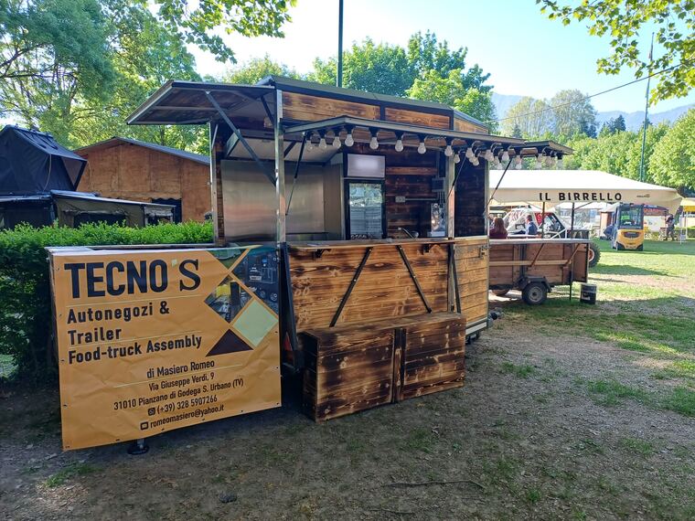 Realizzazione Tecno's · autonegozio o food trailer su misura (foto 037)