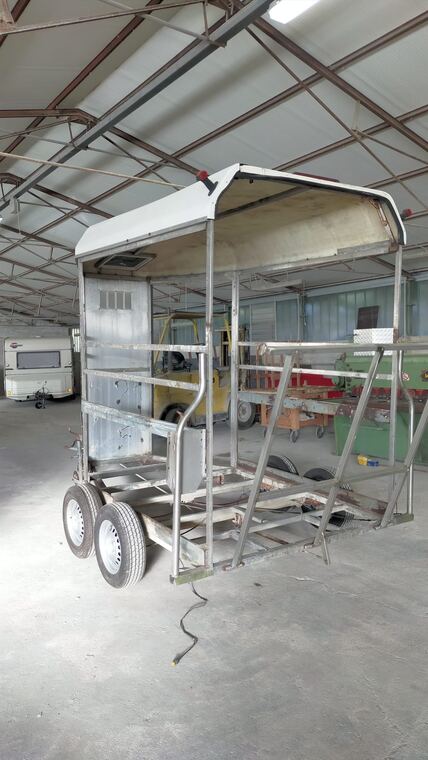 Realizzazione Tecno's · autonegozio o food trailer su misura (foto 050)