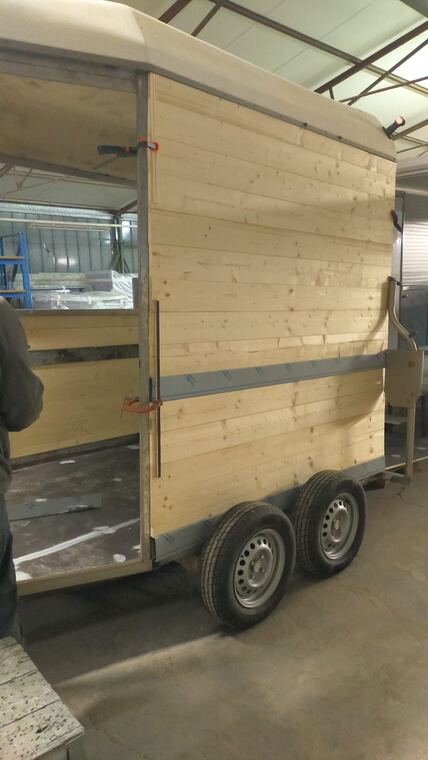 Realizzazione Tecno's · autonegozio o food trailer su misura (foto 052)