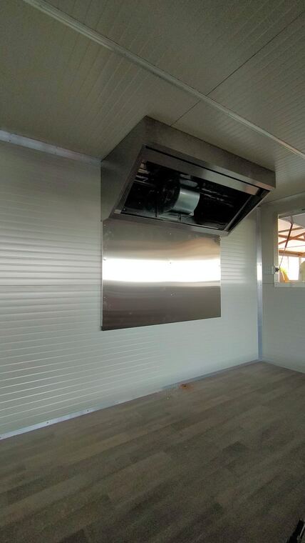 Realizzazione Tecno's · autonegozio o food trailer su misura (foto 056)