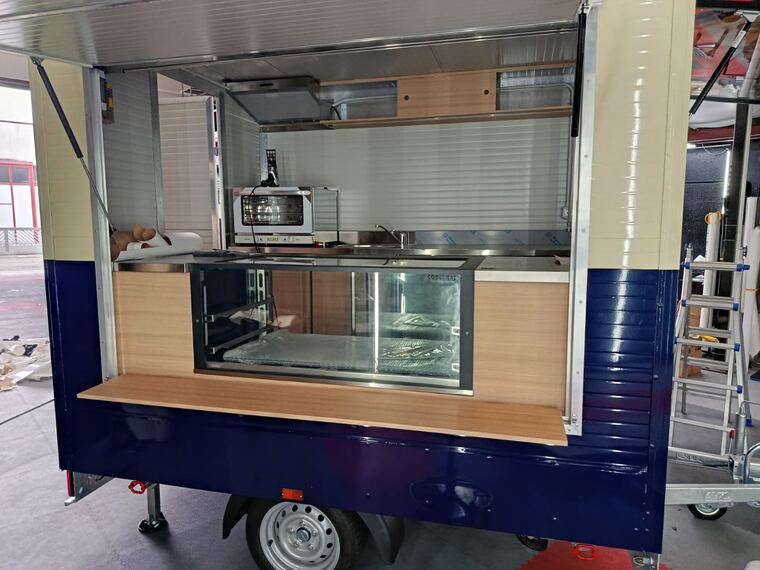 Realizzazione Tecno's · autonegozio o food trailer su misura (foto 067)