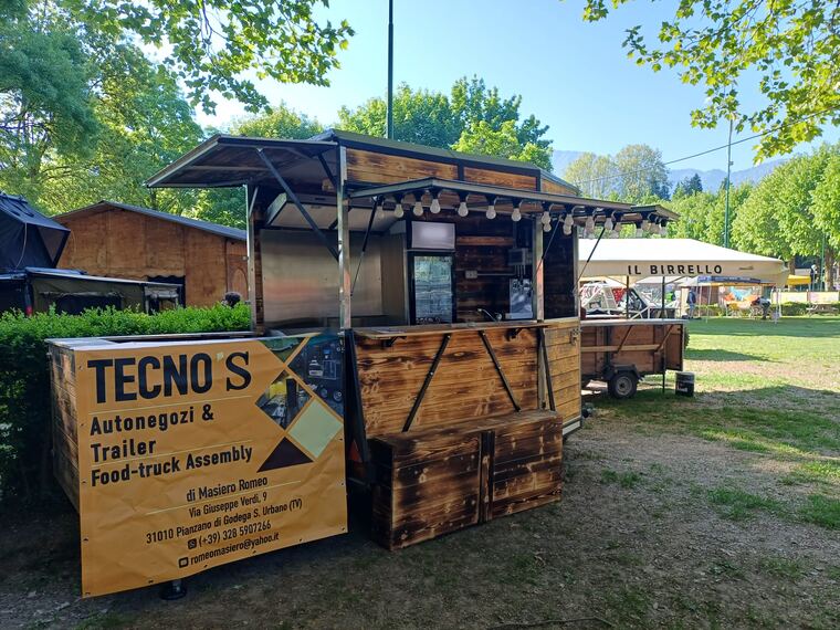 Realizzazione Tecno's · autonegozio o food trailer su misura (foto 076)