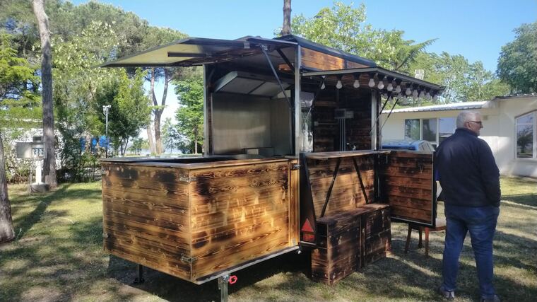 Realizzazione Tecno's · autonegozio o food trailer su misura (foto 079)