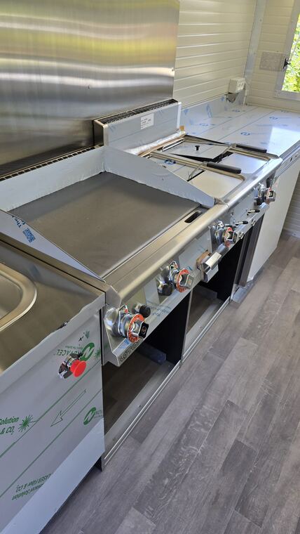 Realizzazione Tecno's · autonegozio o food trailer su misura (foto 082)