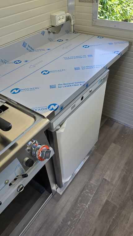 Realizzazione Tecno's · autonegozio o food trailer su misura (foto 088)